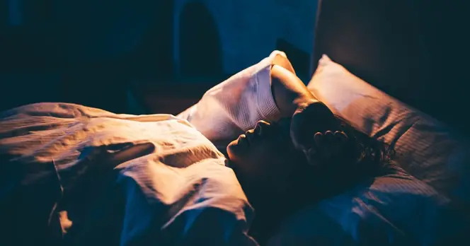 Practical Tips from Experts to Stay Cool and Improve Sleep During Hot Weather