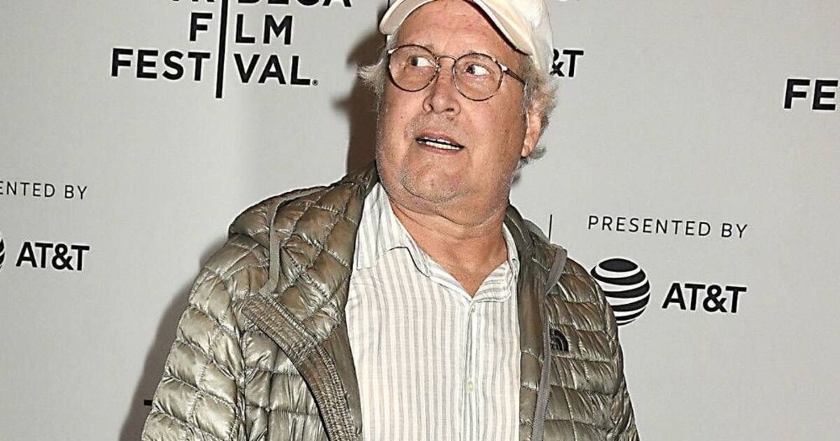 Chevy Chase Recovers from Coma After Serious Heart Failure Incident