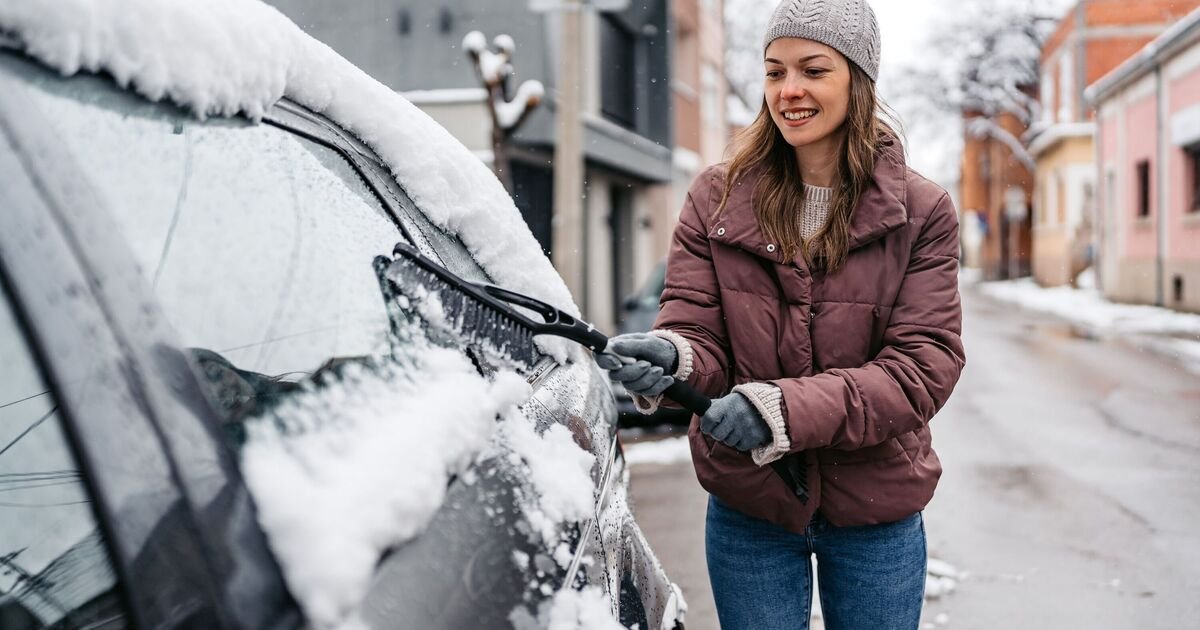 AA Advises Against Cold Water for Safe and Effective Windscreen De-Icing
