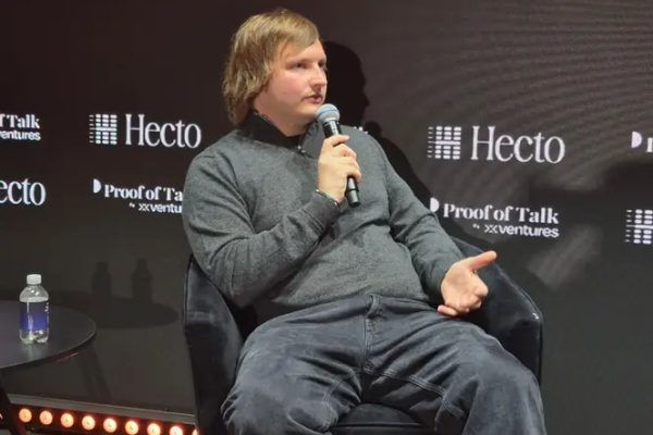 Aave Launches New Vaults to Attract Fintech Investors Seeking Yield