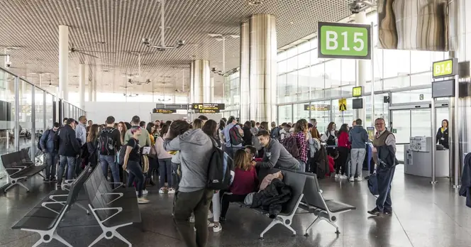 All Flights Grounded as Santiago de Compostela Airport Closes for 35 Days