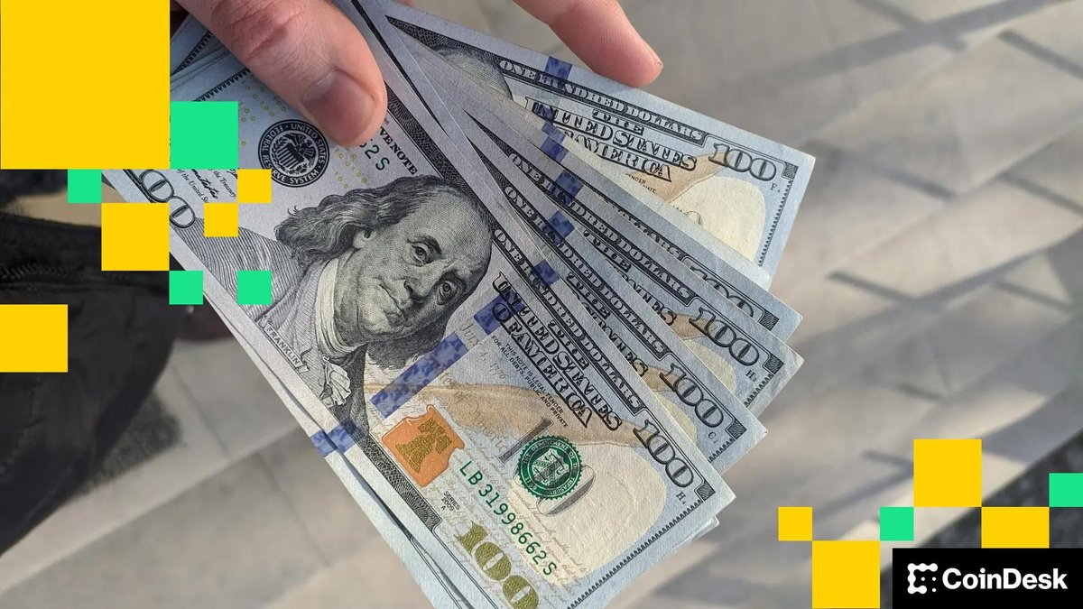 Altcoins Rise with Dollar Decline, Bitcoin Maintains Stability in Crypto Markets