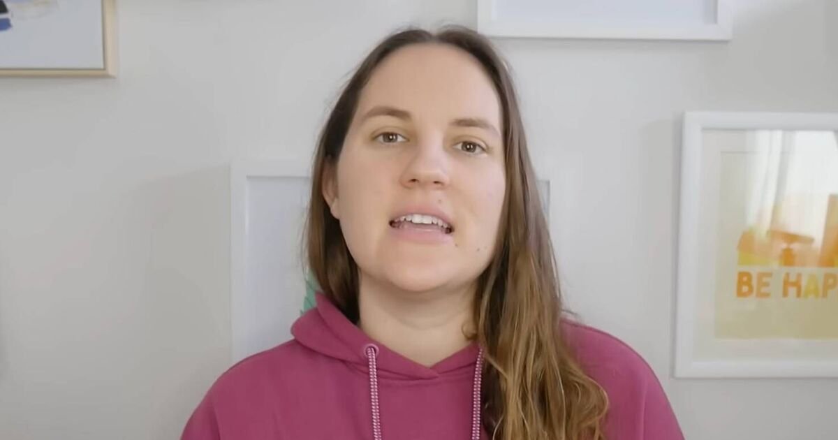 American YouTuber Discovers Joy of UK Christmas Vegetables, Critiques US Options