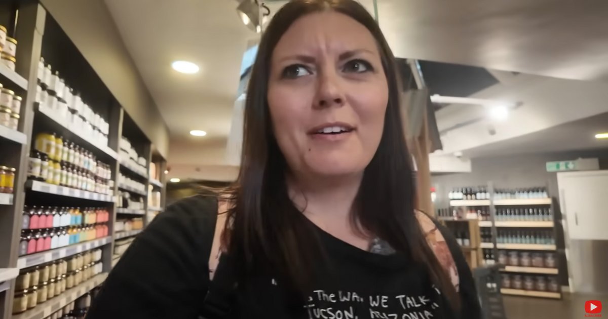 YouTuber Cara Reviews the UK's Most Popular Motorway Service Station