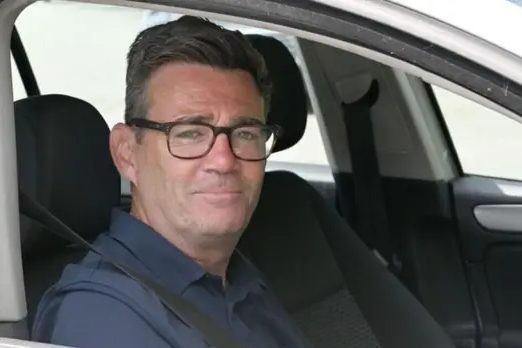 Andy Burnham Observes Rising Pressure on Keir Starmer to Resign