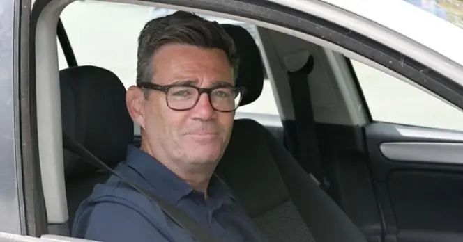 Andy Burnham Observes Rising Pressure on Keir Starmer to Resign