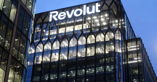 Revolut Welcomes Applicants Aged 16 and Over for New Banking Offer