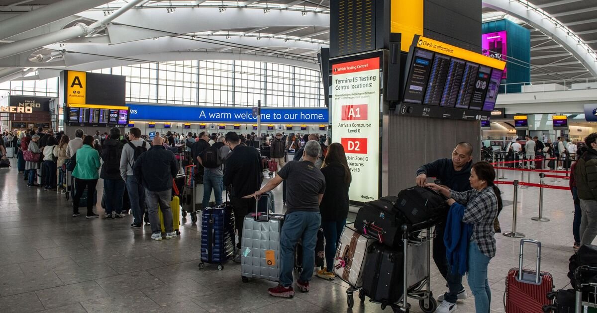 Avoid Air Travel on December 22 and 23 to Minimize Delays