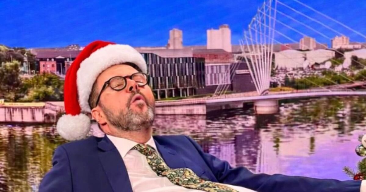 Jon Kay Shares Humorous Christmas Photo Highlighting Festive Transformation
