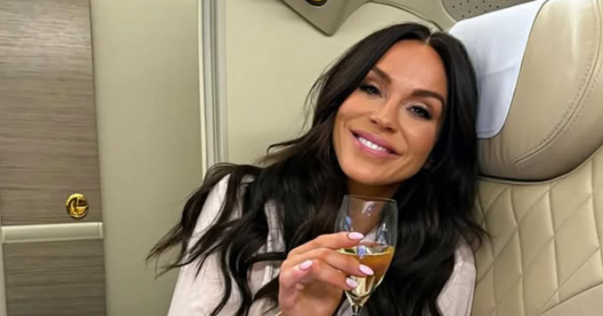Vicky Pattison Updates Fans on Safety Amid Dubai Tensions