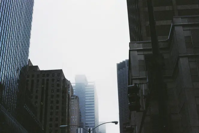 Bitcoin Demand Declines as Real Interest Rates Rise, Analysts Warn