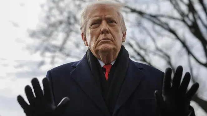 Bitcoin Rises as Trump Discusses Iran Talks and Oil Threats