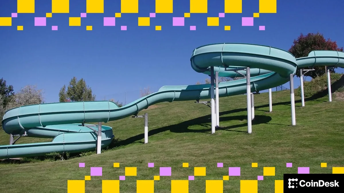 Bitcoin Falls to $65,000 as Weekend Selling Hits Major Cryptocurrencies