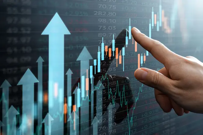 Bitcoin Remains Above $63,000 as BNB and SOL Gain Amid AI Stocks Surge
