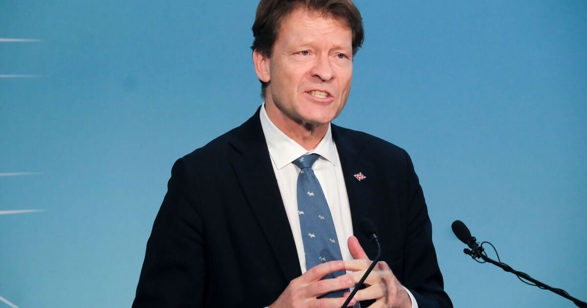 Labour Plans to Take Control of Reform UK Council Amid Rising Tensions