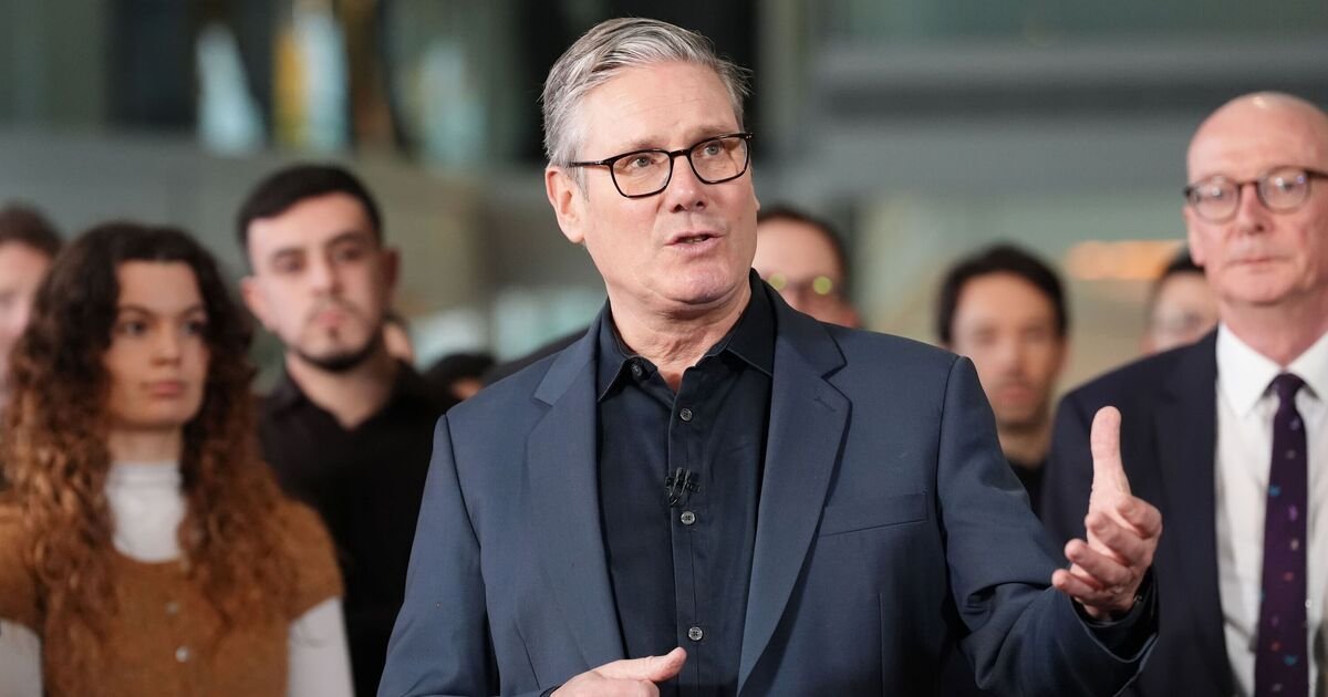 Johnson Accuses Starmer of Unpatriotism Over Union Flag Controversy