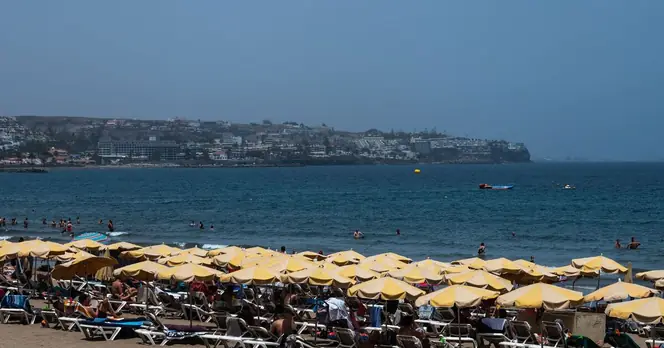 Four-Year-Old Boy in Critical Condition After Drowning in Albufeira Pool
