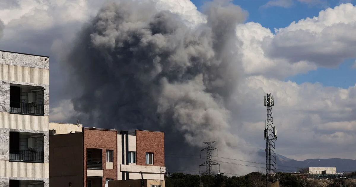 Critics Claim Britain Is 'Not Being Governed' Amid Iran Airstrike Response