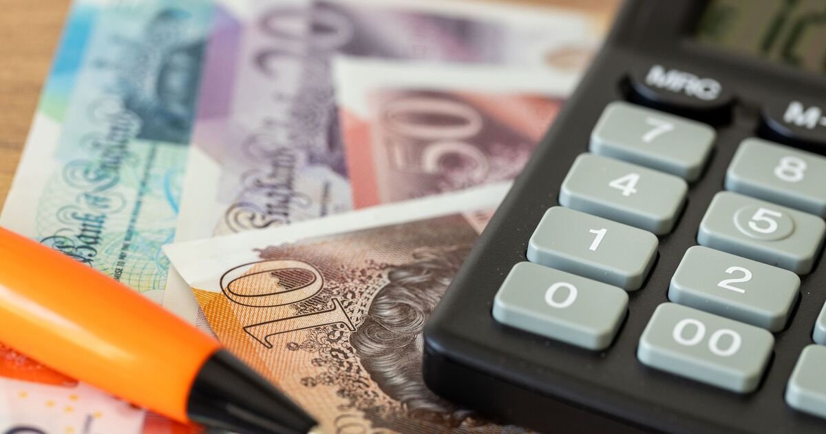 Britain Faces £1,000 Savings Shortfall as Households Struggle Financially