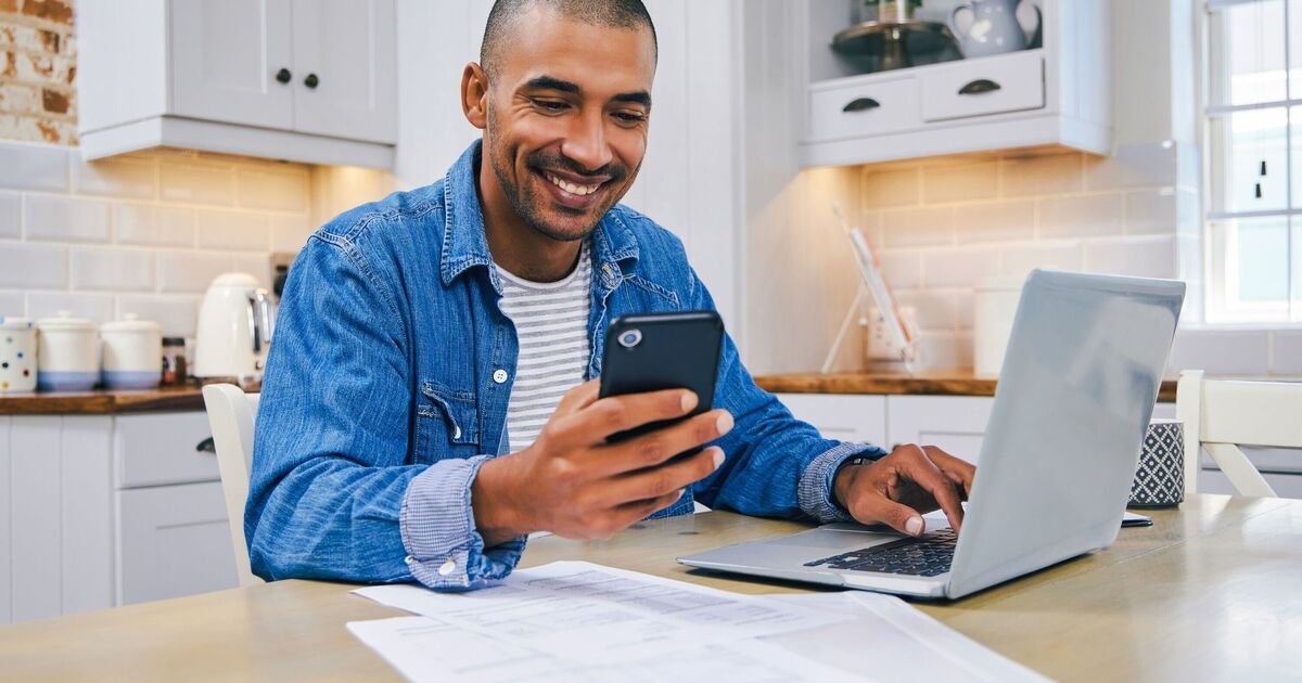 Brits urged to invest £25 monthly to potentially reach £6,000 savings goal