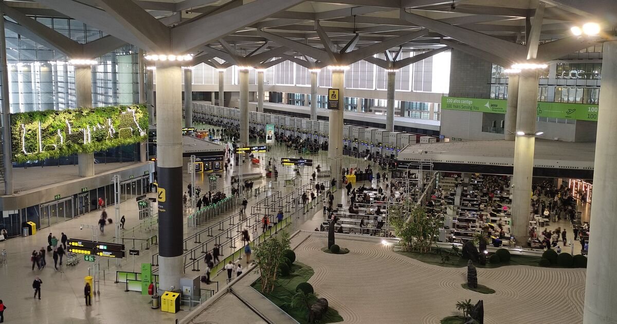 Britons Traveling to Spain May Soon Encounter New Airport Security Zone