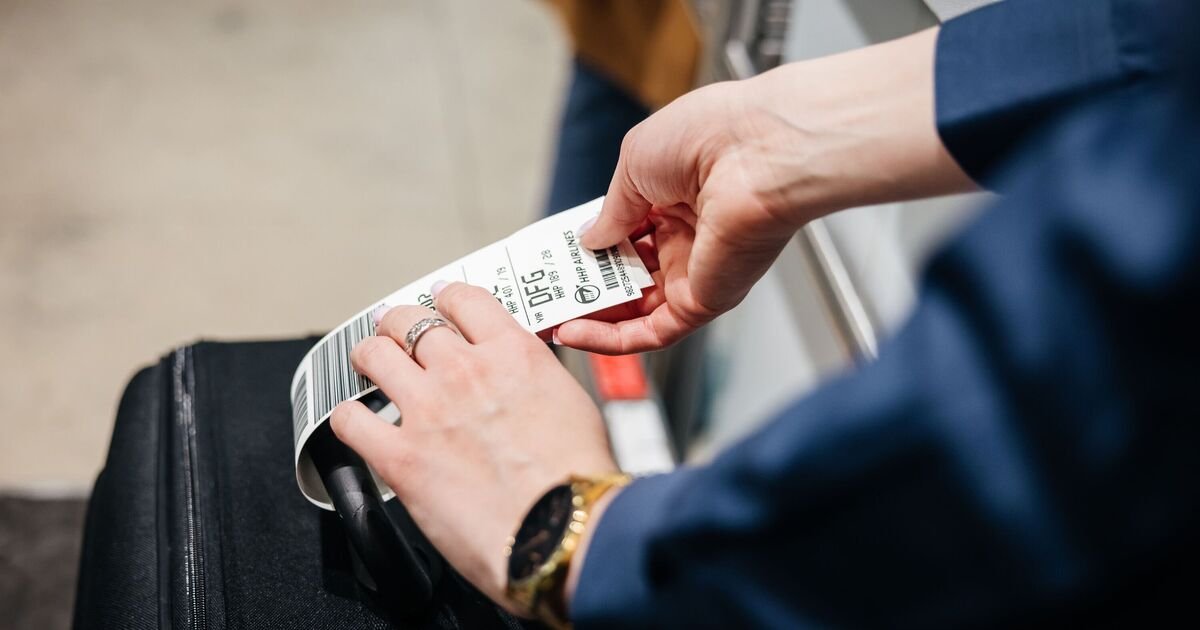 Travelers Warned Against Discarding Luggage Tags Amid Rising Scams