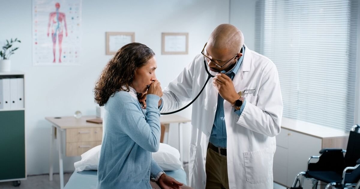 Dr. Robert Kelly Warns: Shortness of Breath During Everyday Activities May Signal Serious Health Issues