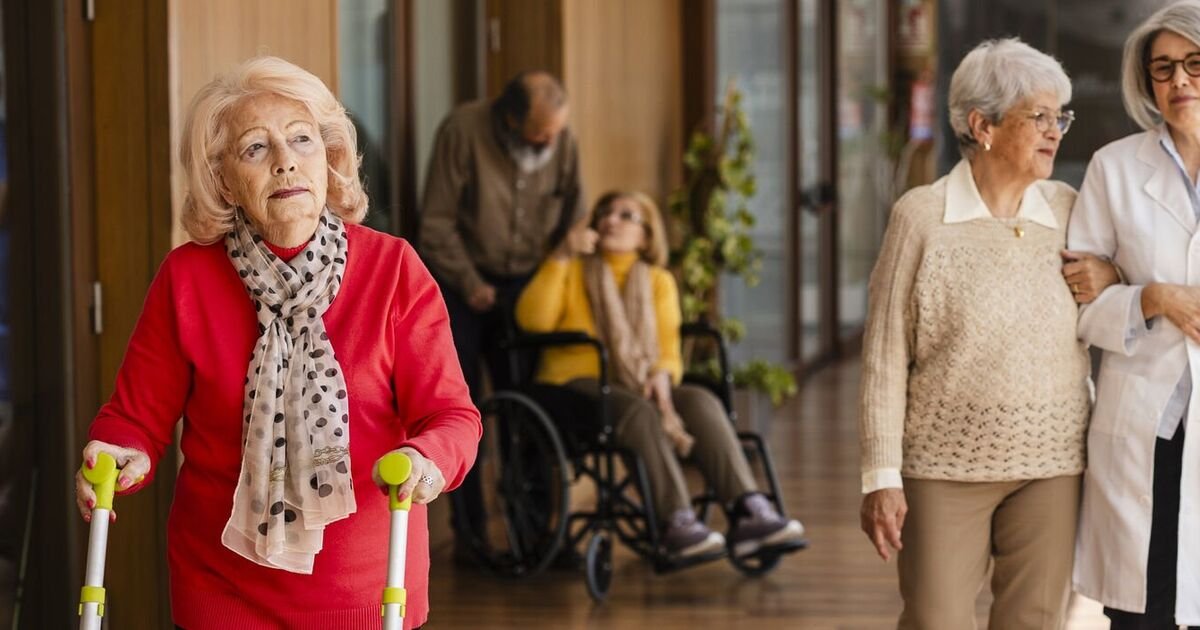 **Changes in Walking Patterns May Indicate Early Signs of Dementia**