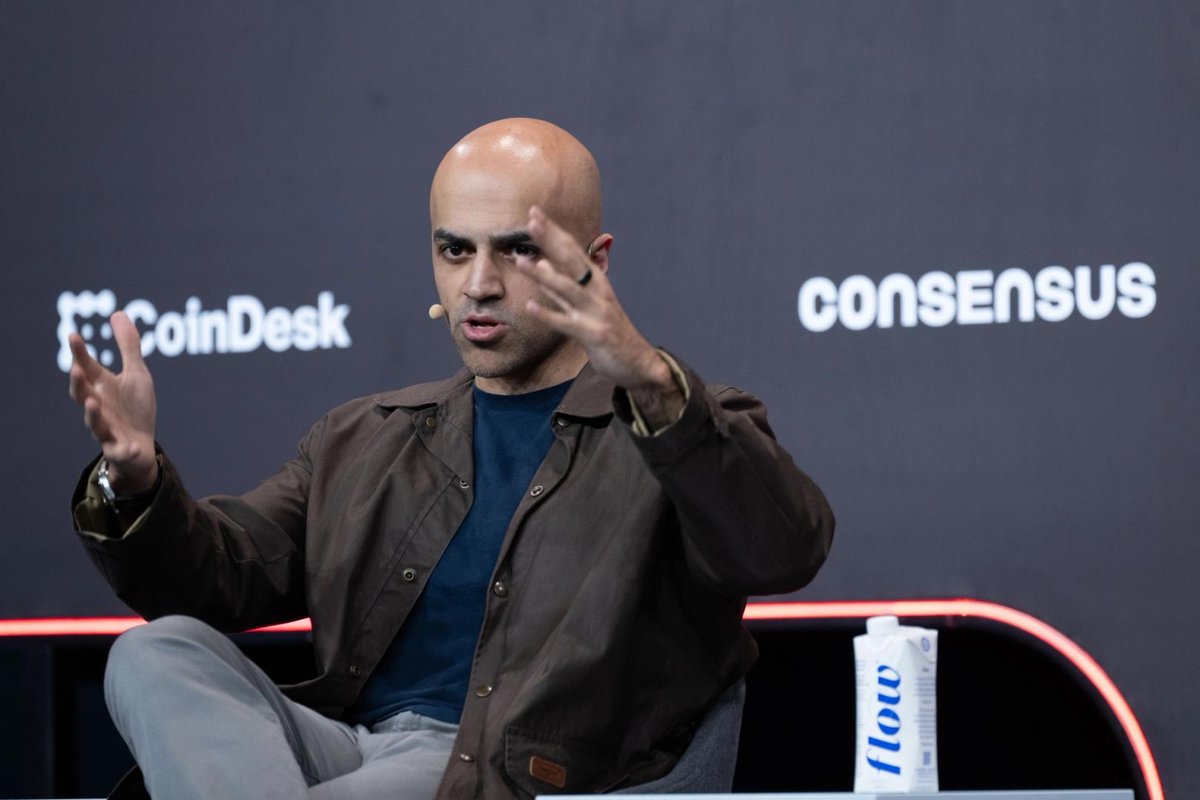 Crypto Market Remains Strong Amid AI Developments, Says Dragonfly Expert