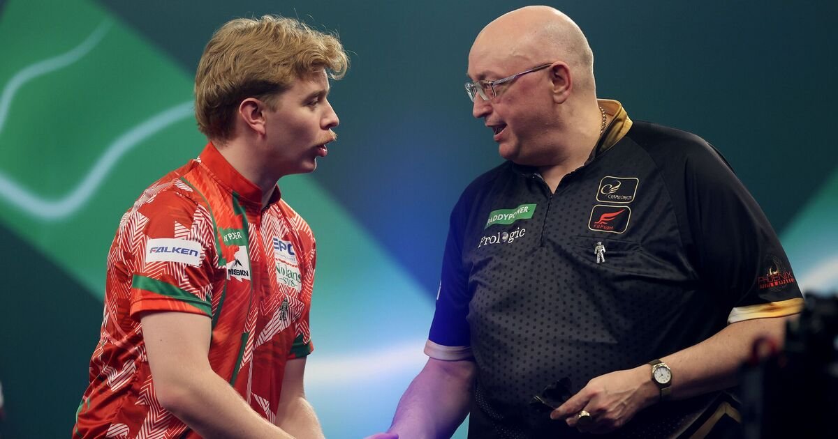 Darts Player Andrew Gilding Aims to Buy Neighbour's House with Prize Money