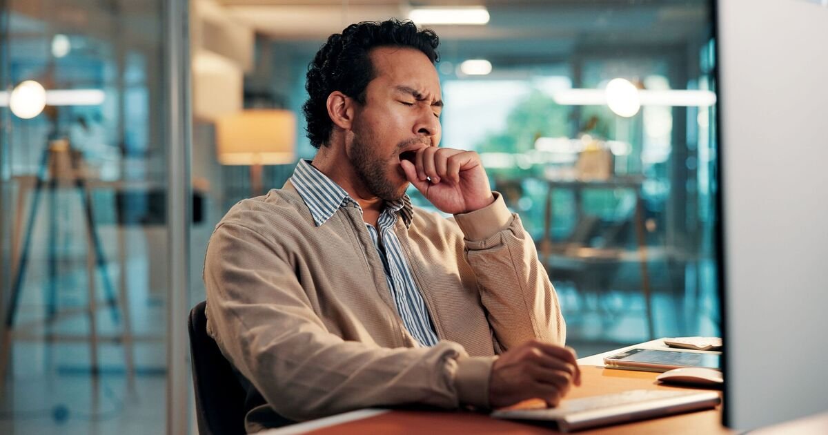 Daytime Fatigue Linked to Ignoring the "2pm Rule" on Caffeine Consumption