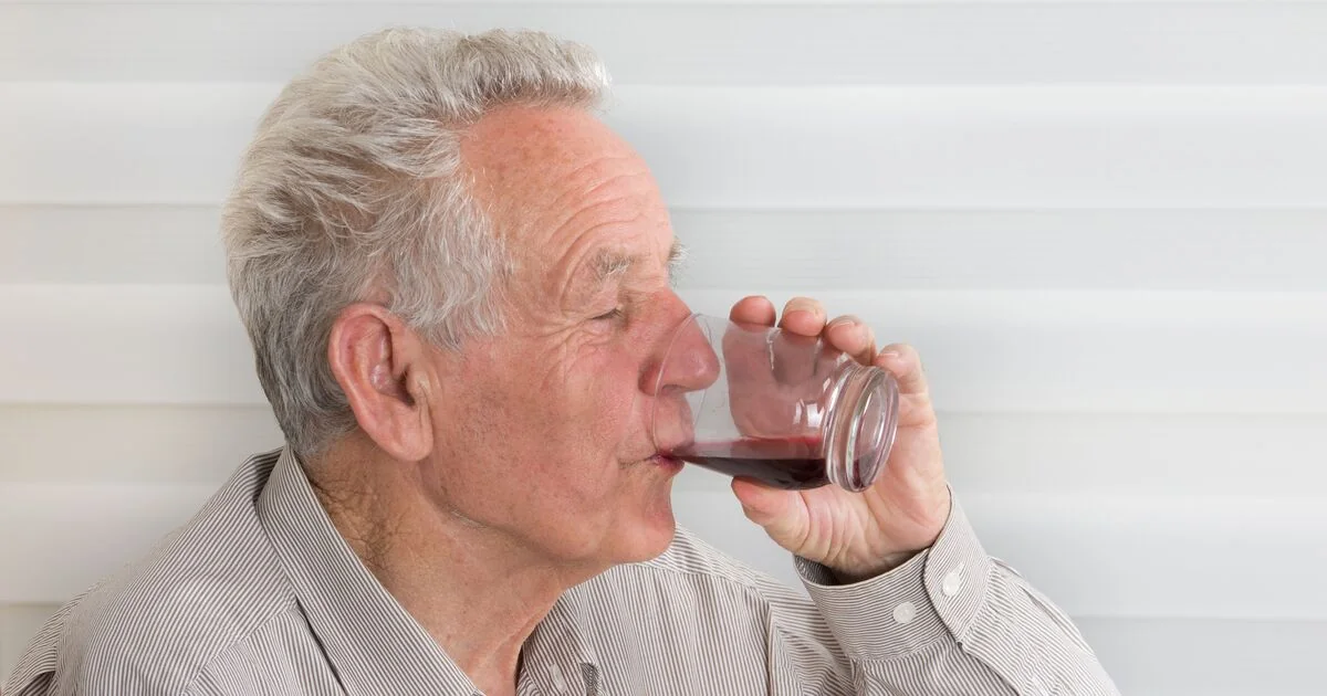 Health Expert Recommends Melatonin-Rich Red Drink to Improve Sleep Quality