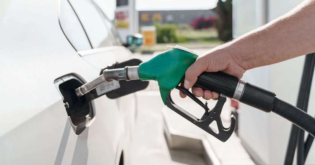 Drivers Advised to Refuel Ahead of Potential Petrol Shortages Next Week