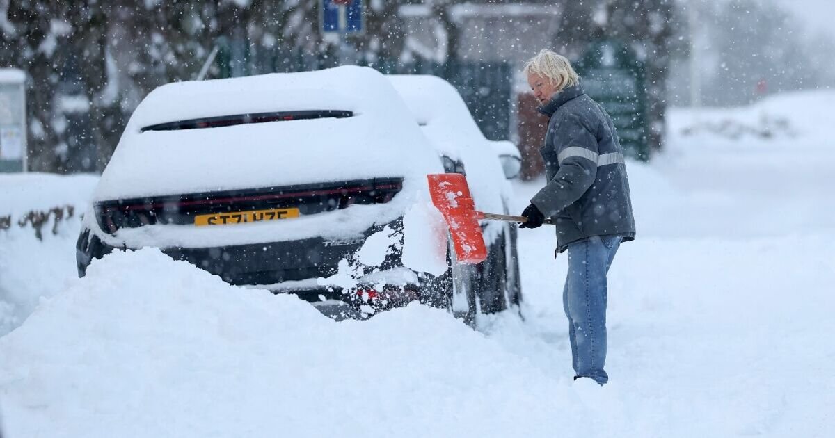 Drivers Advised to Pack 10 Essential Items Ahead of Severe Winter Weather