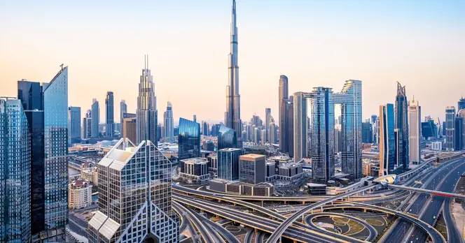 Dubai Businesses Call for Tourist Return Amid Significant Decline in Visitor Numbers