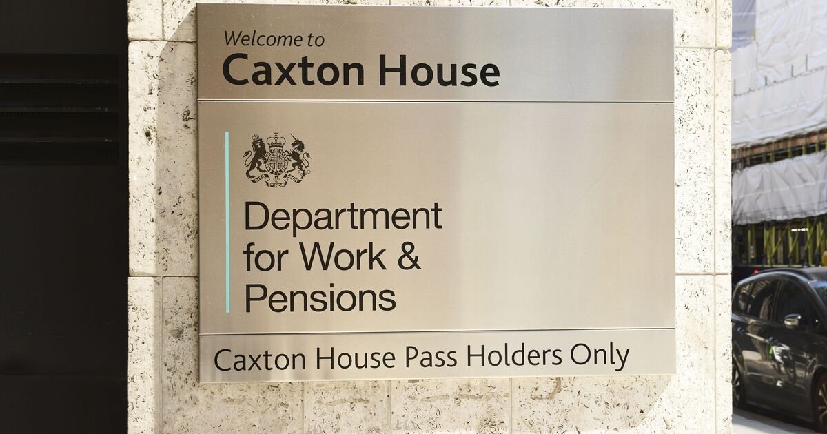DWP Implements Bank Account Checks Threshold for Universal Credit Claimants