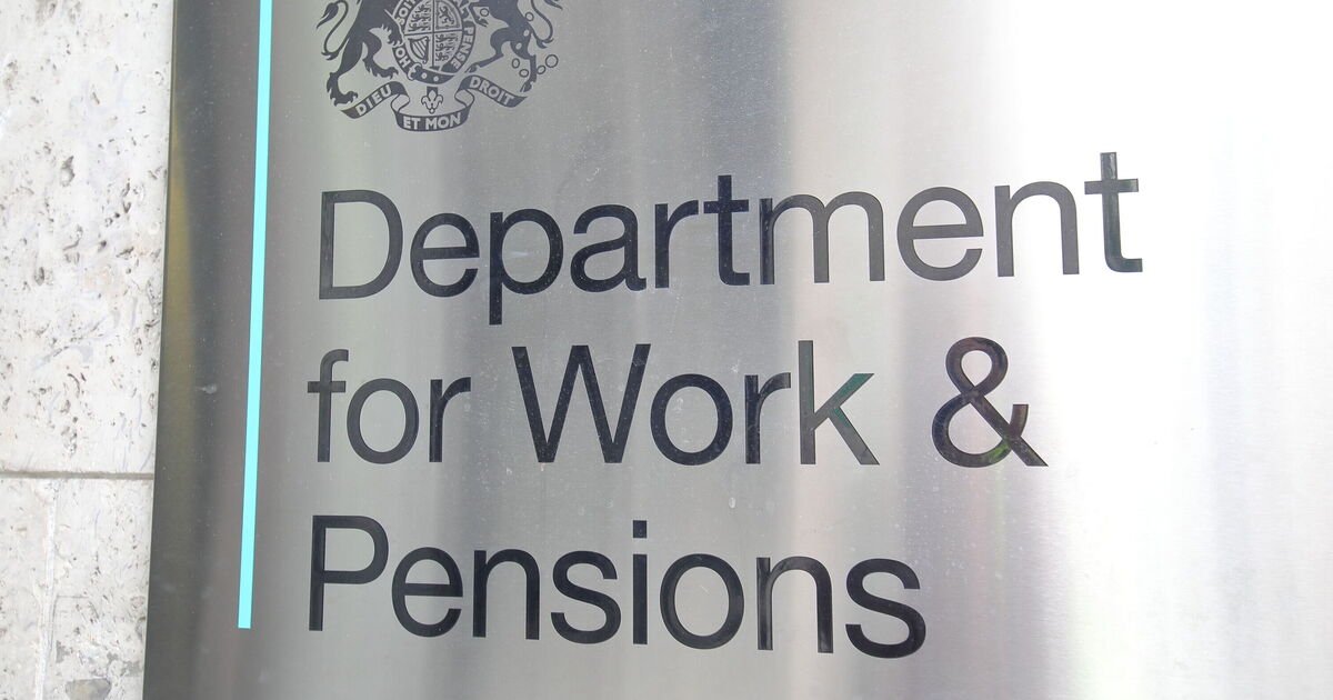 DWP Cuts Universal Credit Payments by Nearly 50% Starting Today