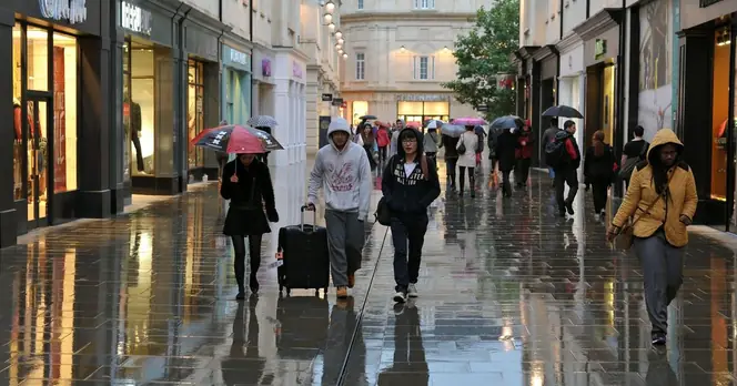 Easter Weekend Weather to Bring Rain and Wind Across the UK, Warns Met Office
