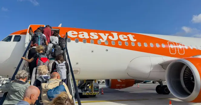 Passengers Urged to Arrive Early as EasyJet Faces Major Delays