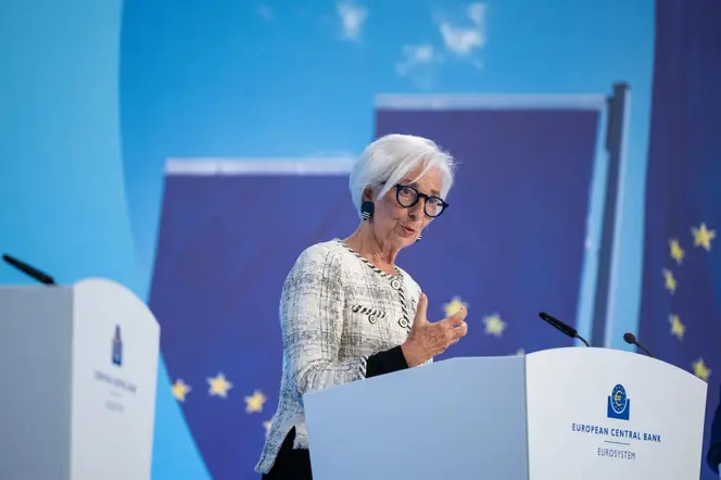 Lagarde Warns Europe Against Following U.S. Stablecoin Model for Digital Euro