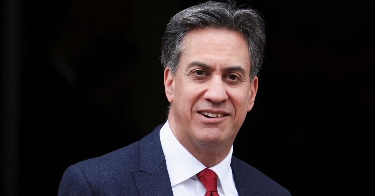Ed Miliband Faces Court Battle Over Controversial Solar Farm in Yorkshire