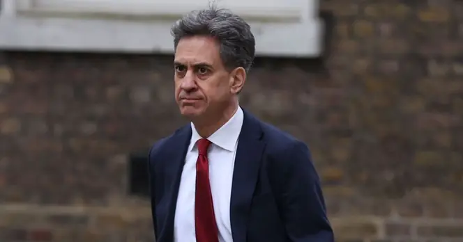 Ed Miliband Faces Criticism Over Projected £288 Increase in Energy Bills