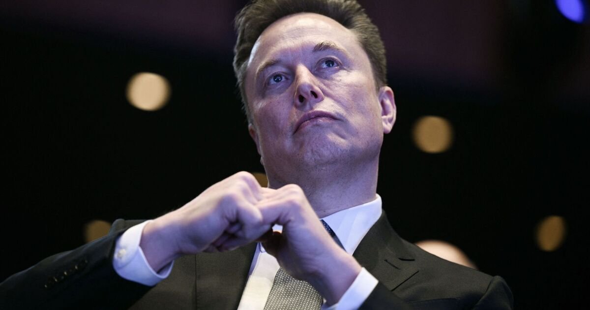Elon Musk Labels UK Government 'Fascist' in Sharp Critique of Starmer