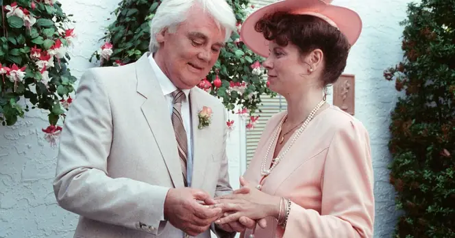 Emmerdale Star Tony Booth Dies, Leaving Widow on Universal Credit