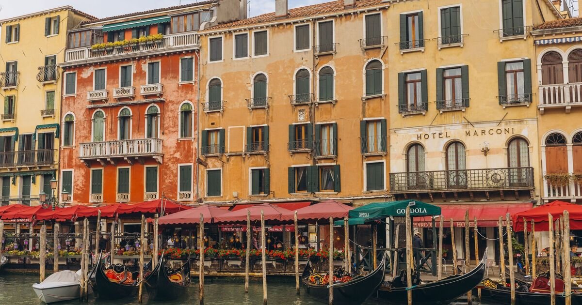 European City Features World's Most Expensive Hotels with Tiny Rooms