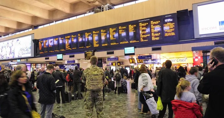 Euston Station to Close for Six Days Over Easter, Causing Travel Disruption