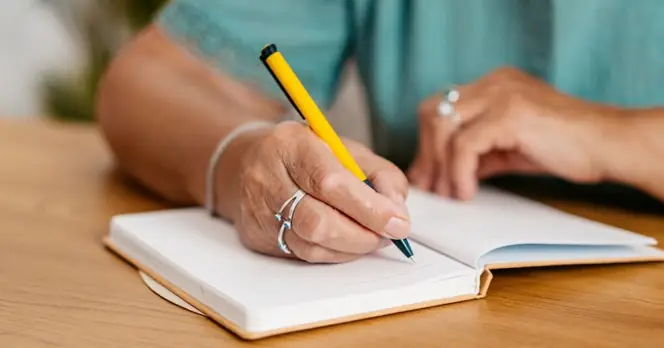 "Study Finds Handwriting Changes May Indicate Early Signs of Cognitive Decline"