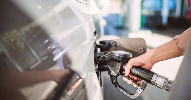 UK Experts Predict Petrol Prices May Reach £2 a Litre by May