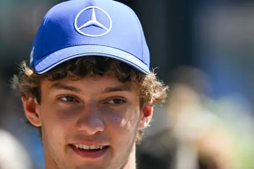 Kimi Antonelli Shines in Qualifying for Austrian Grand Prix as Lewis Hamilton Shares Scenic Views