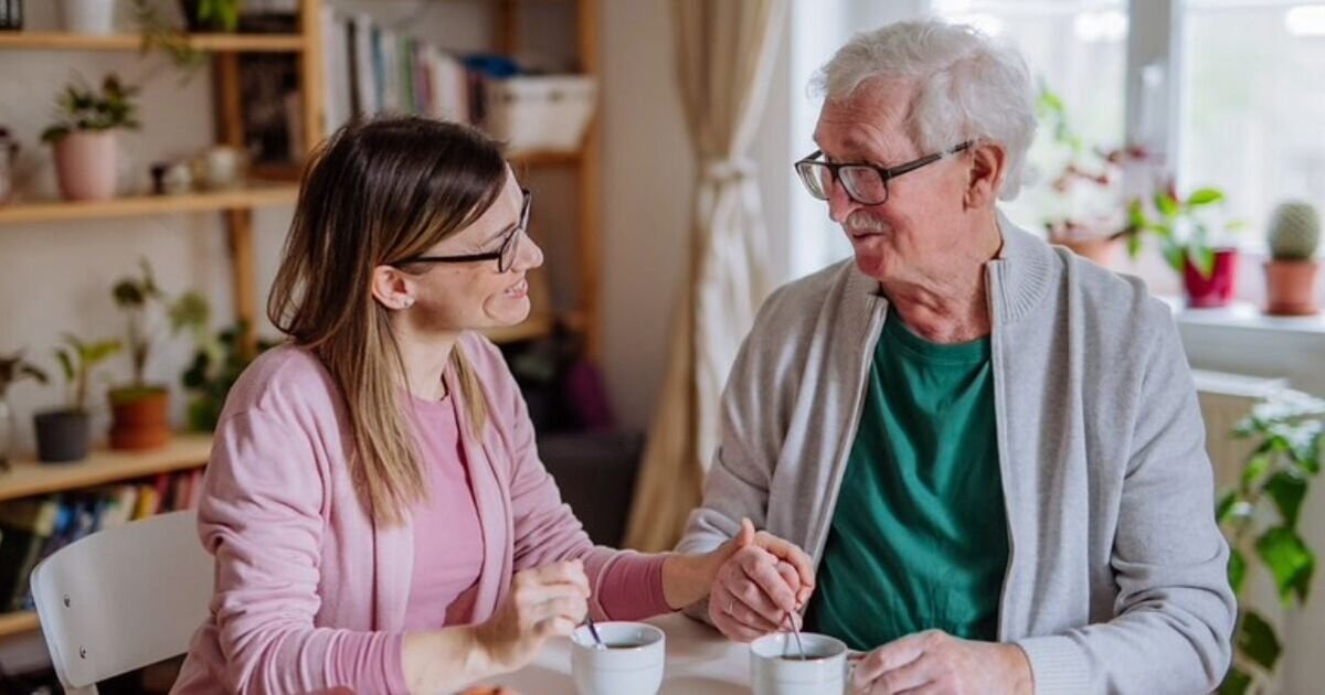 Families Urged to Communicate with Elderly Relatives to Combat Health Risks During Winter